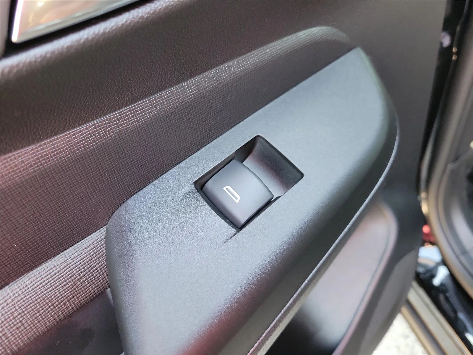 New 2026 Ebony Twilight Metallic Buick Sport Touring image 15