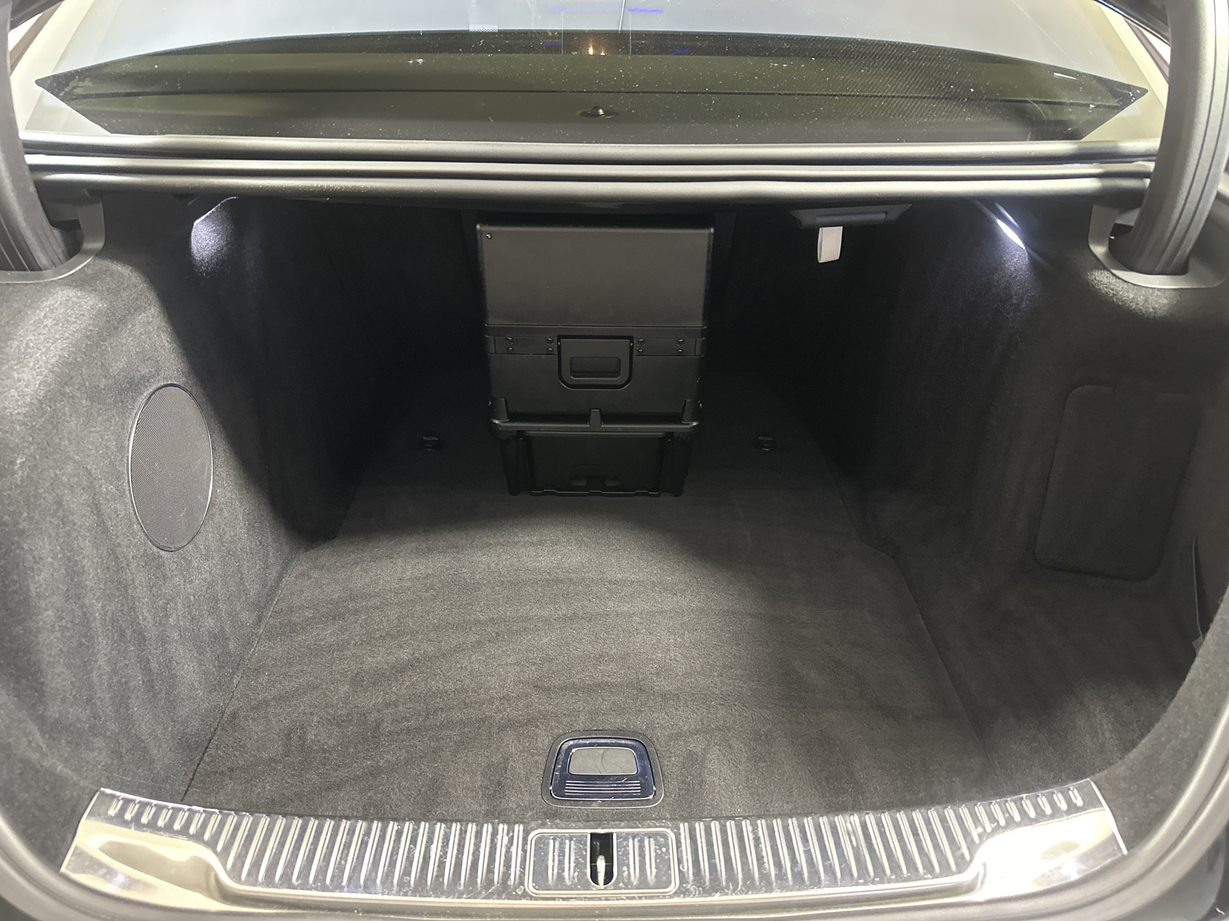 Used 2022 Black Mercedes-Benz Maybach S 580 image 23
