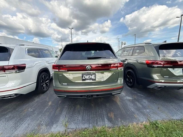 New 2026 Avocado Green Pearl Volkswagen 2.0T SE w/Technology image 5