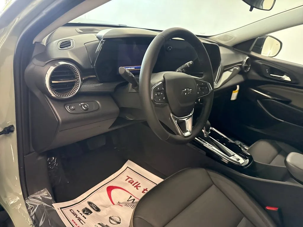 New 2026 Cacti Green Chevrolet ACTIV image 12