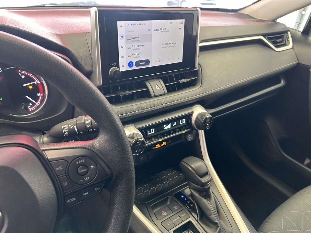 Used 2025 White Toyota XLE image 20
