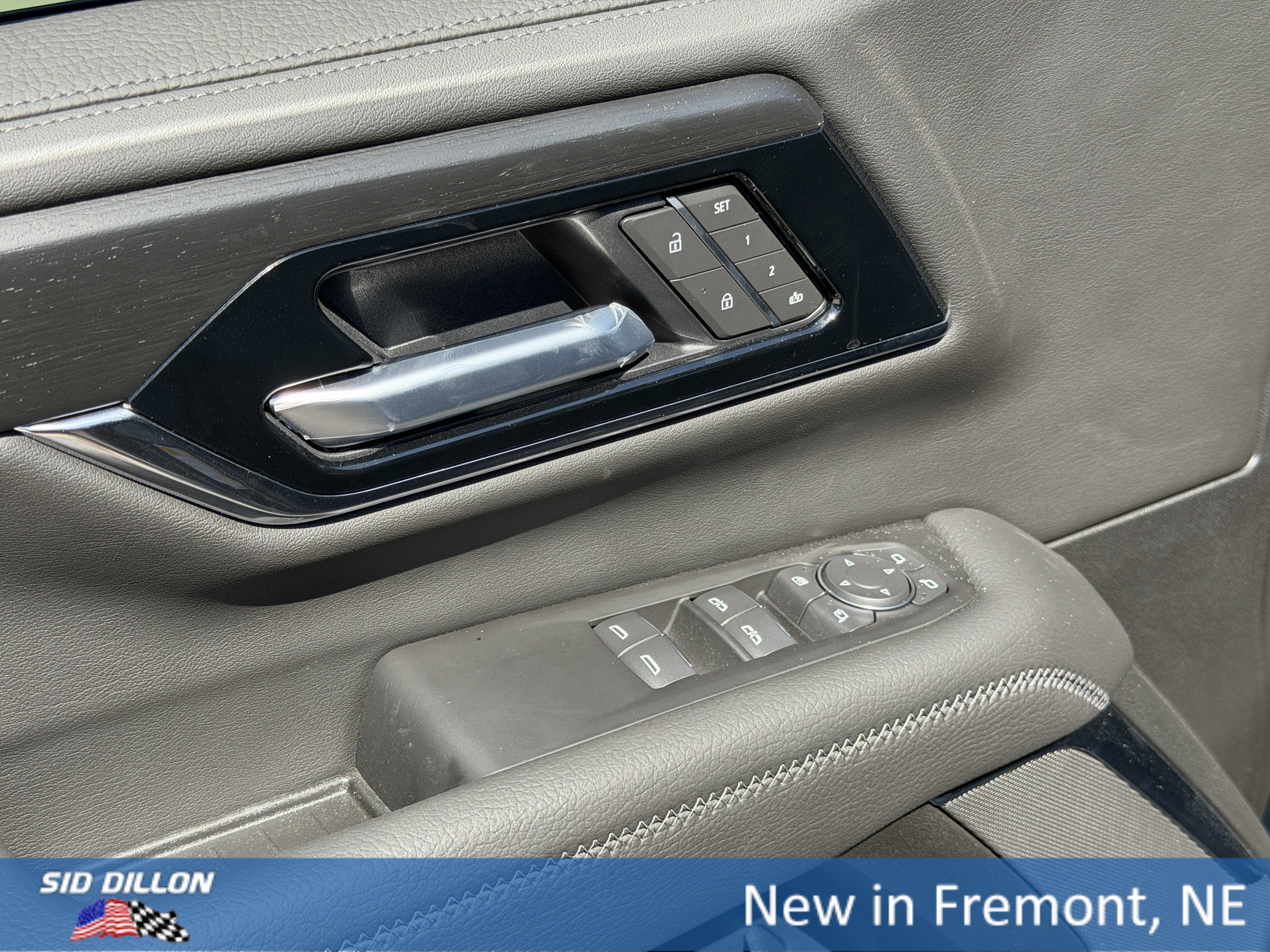 2026 GMC Yukon Denali - Photo 16