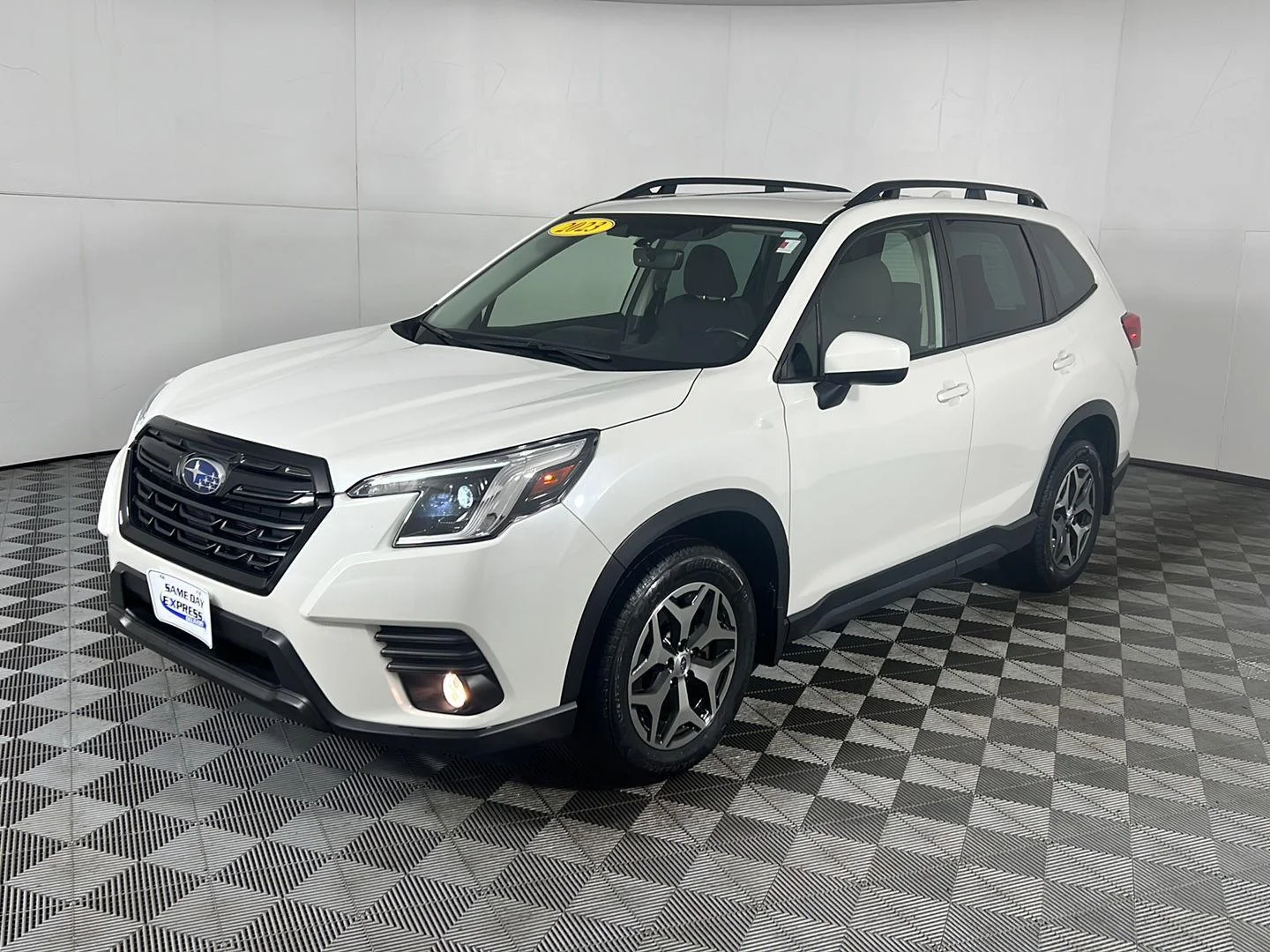 Used 2023 Crystal White Pearl Subaru Premium image 3