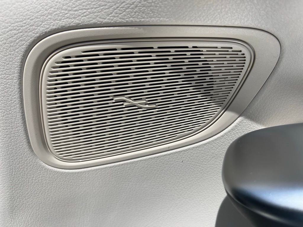 2025 Mercedes-Benz GLC Base - Photo 19