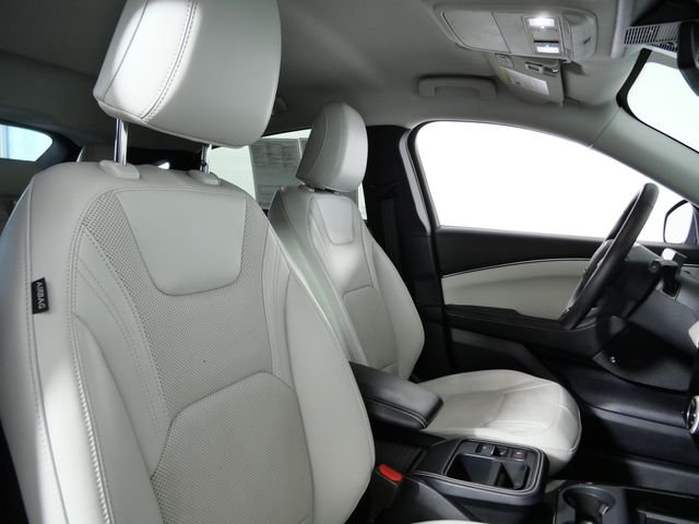 Used 2025 White Ford Premium image 8