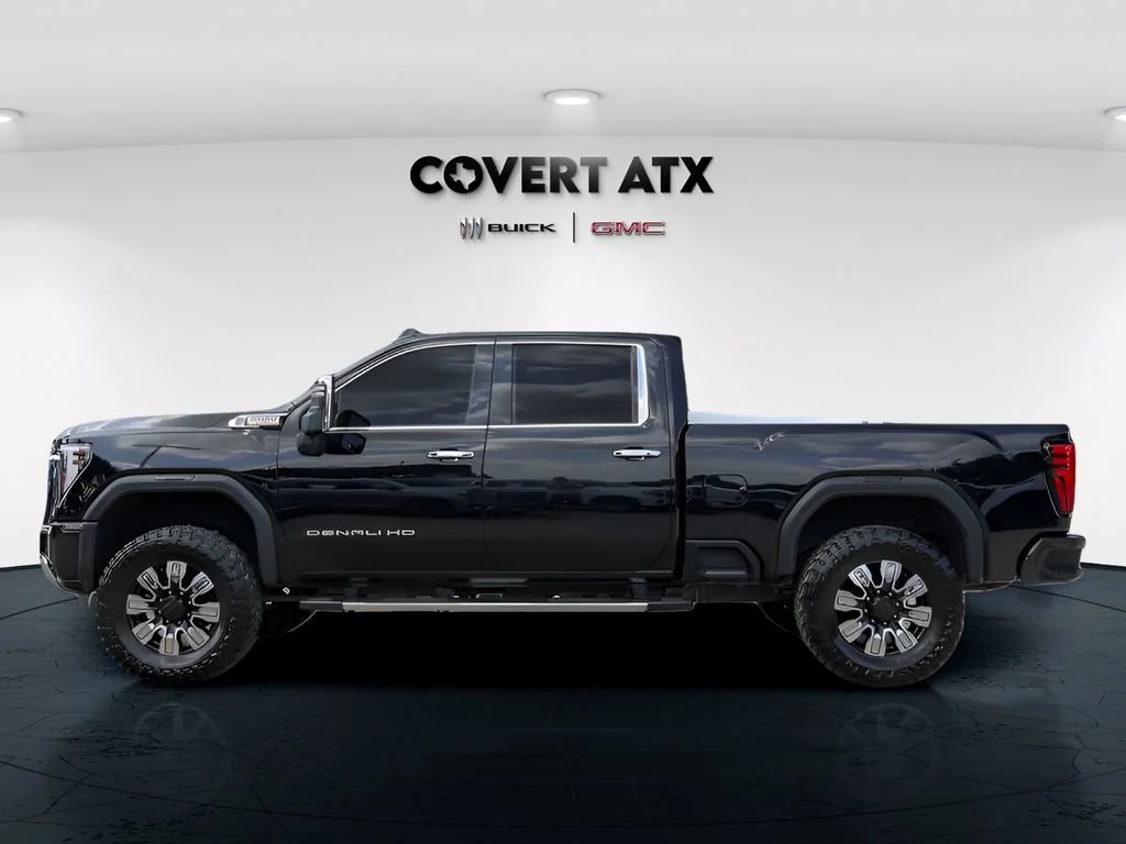 Used 2024 Onyx Black GMC Denali image 5