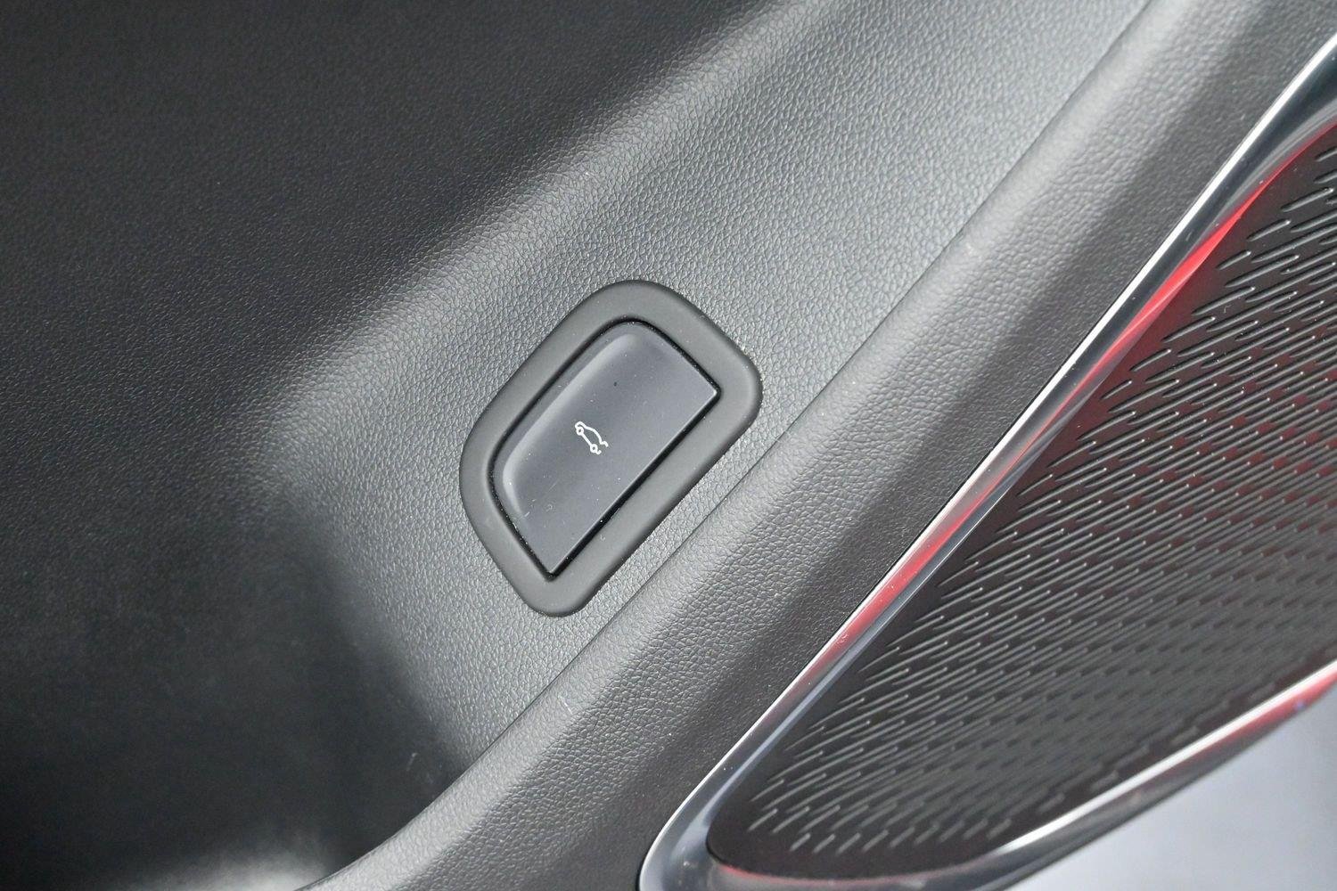 Used 2025 Volcanic Red Tintcoat GMC Elevation image 13