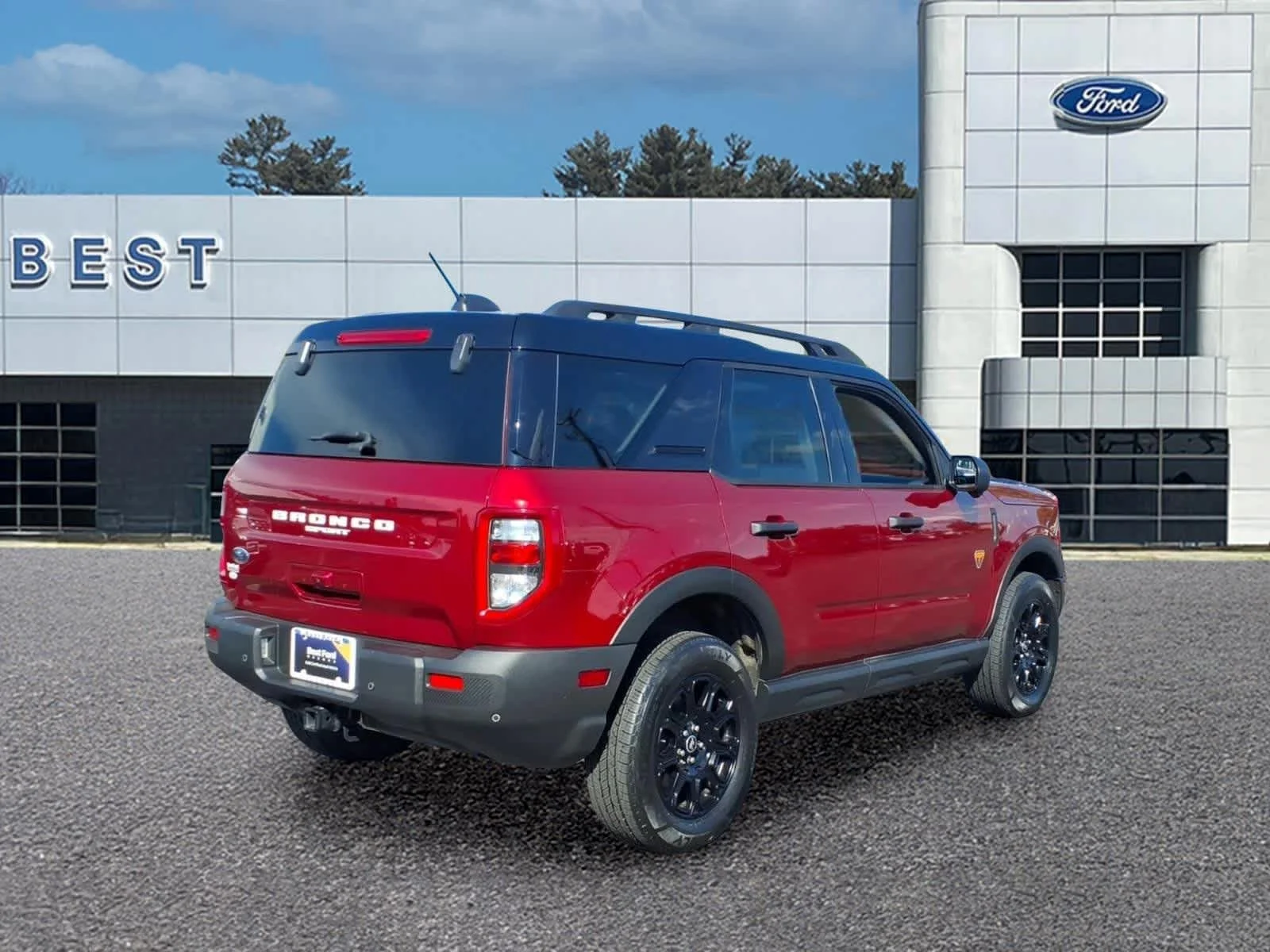 Used 2025 Ruby Red Metallic Tinted Clearcoat Ford Badlands image 7