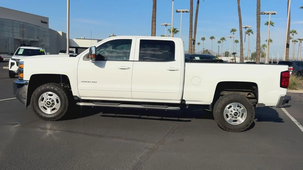 Used 2017 White Chevrolet LT image 5