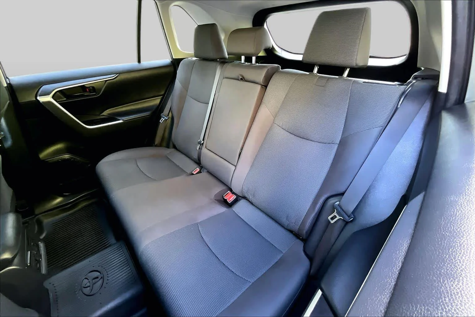 Used 2023 Silver Sky Metallic Toyota LE image 20