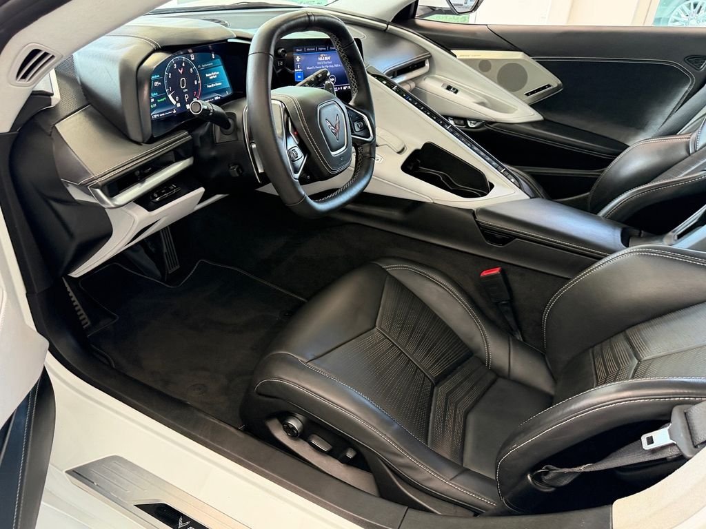 Used 2023 White Chevrolet Stingray image 11