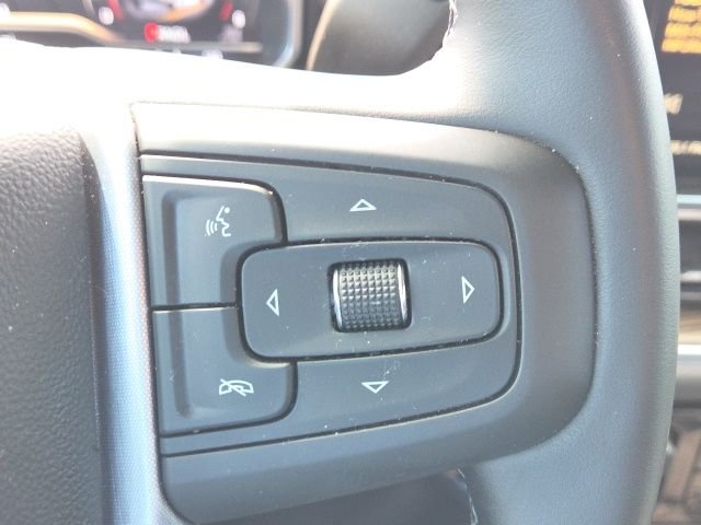 Used 2024 Silver GMC SLE image 21