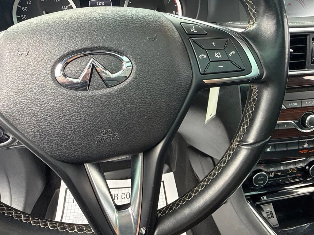 Used 2017 Graphite Shadow INFINITI Premium image 17