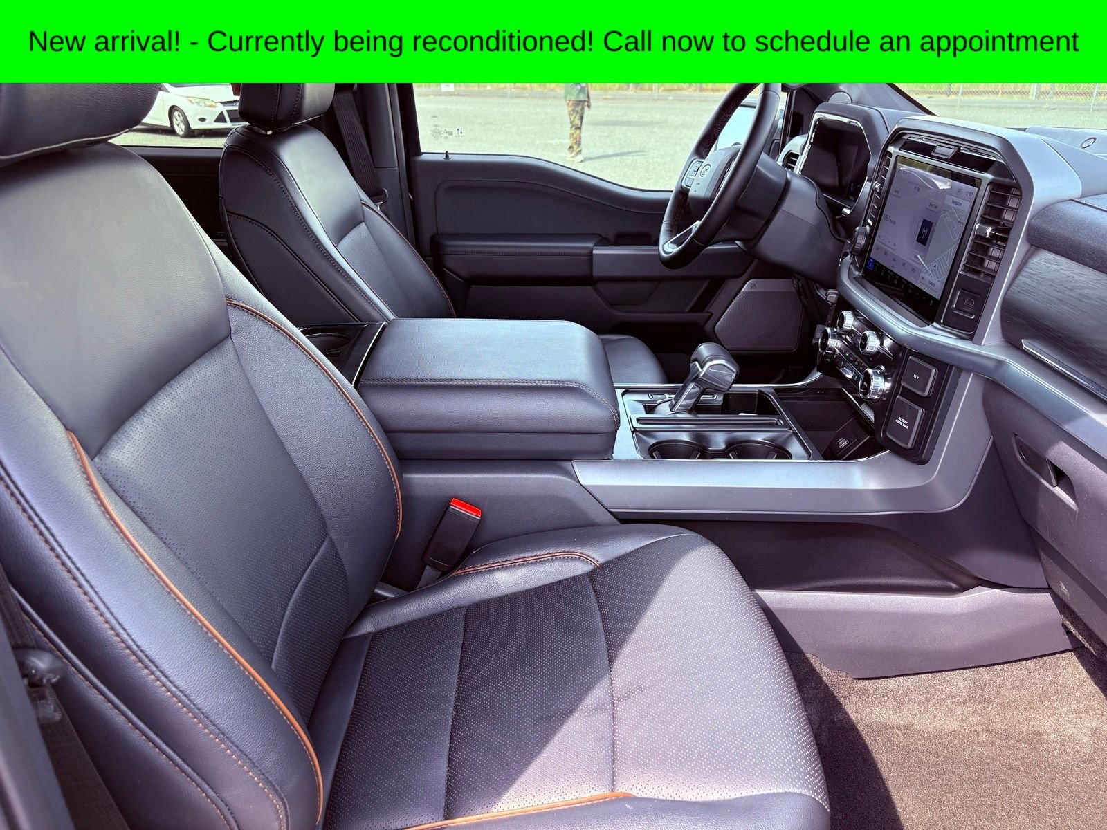 Used 2025 Black Metallic Ford Lariat image 11