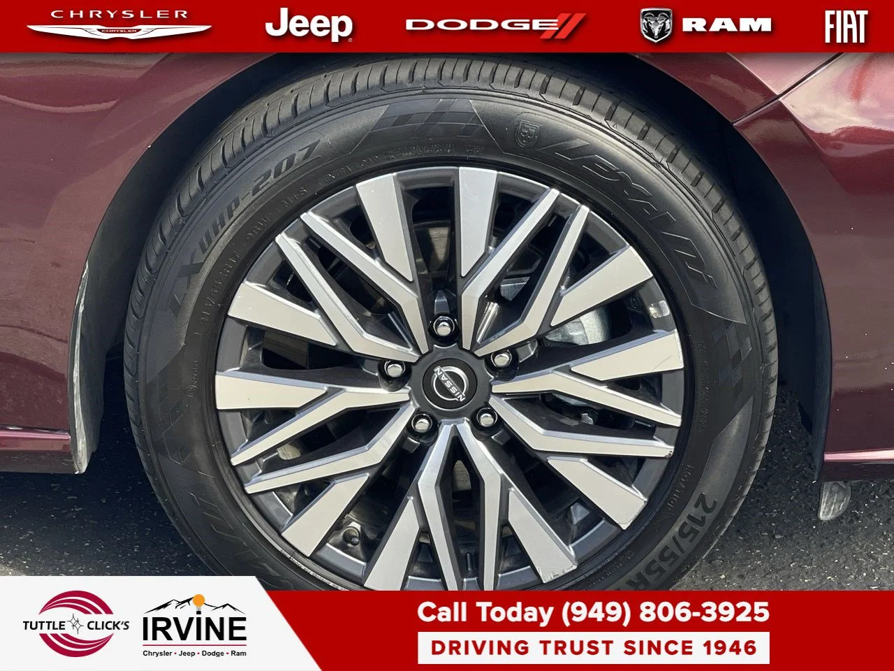 Used 2025 Garnet Pearl Metallic Nissan SV image 19