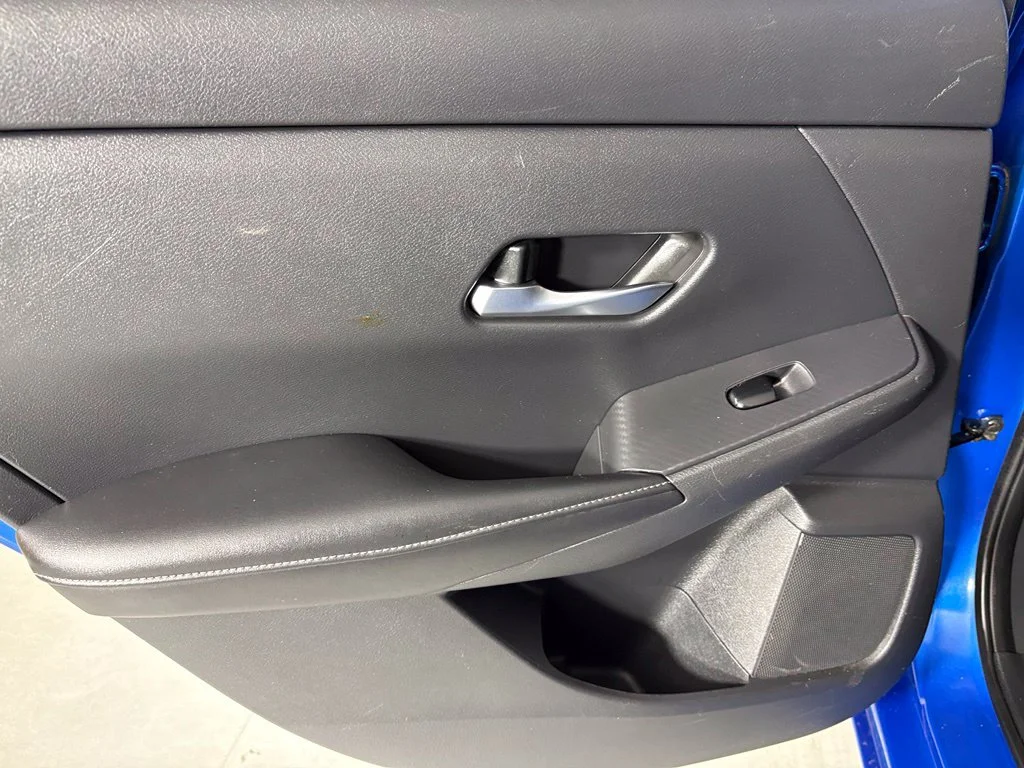 Used 2021 Blue Nissan SV image 33