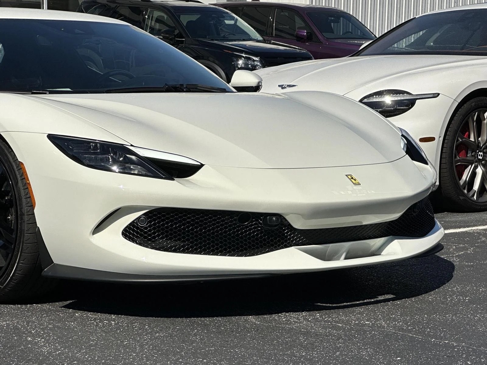 Used 2025 Bianco Cervino Ferrari  image 47