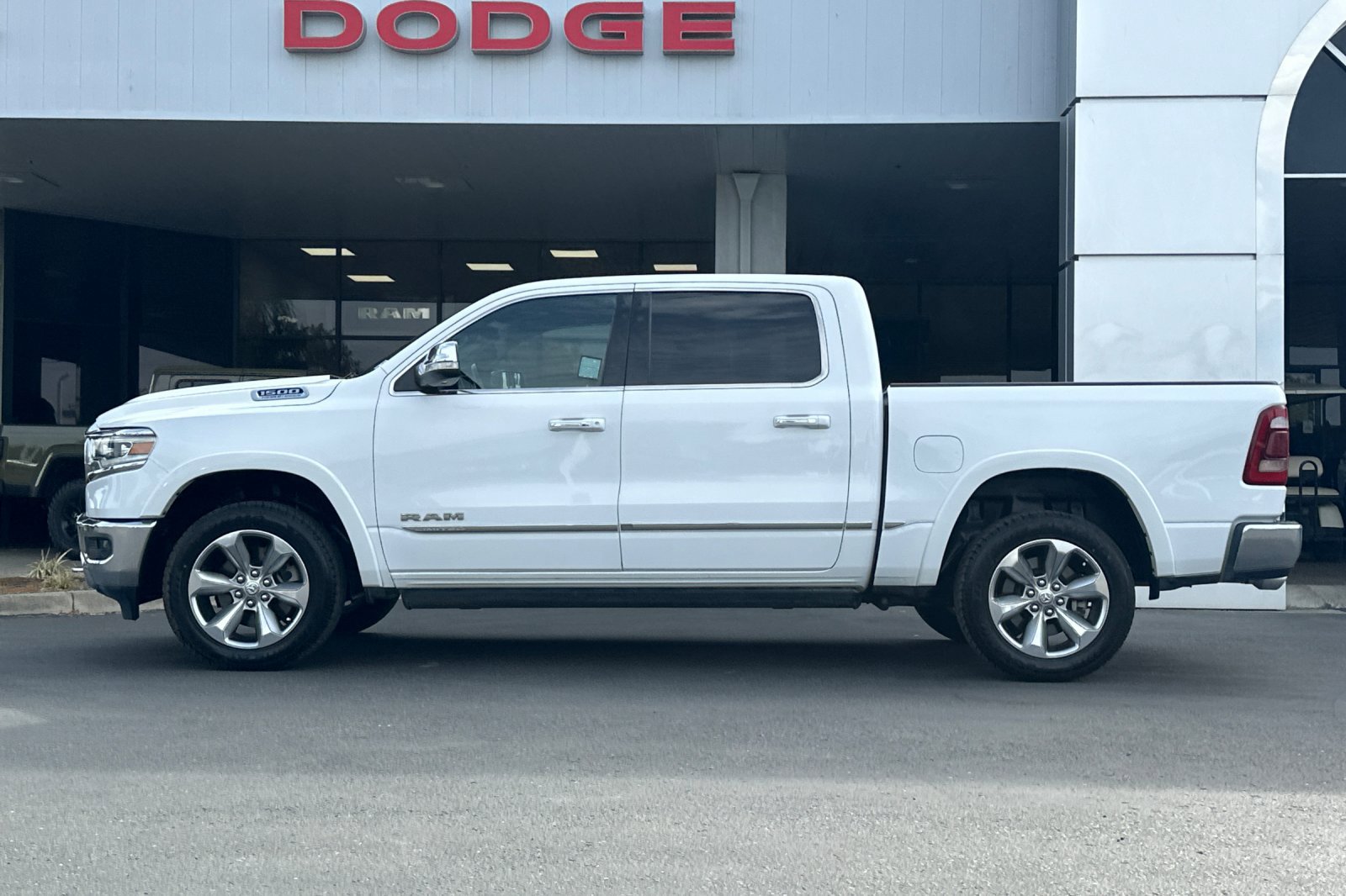 2022 RAM Ram 1500 Pickup Limited - Photo 7