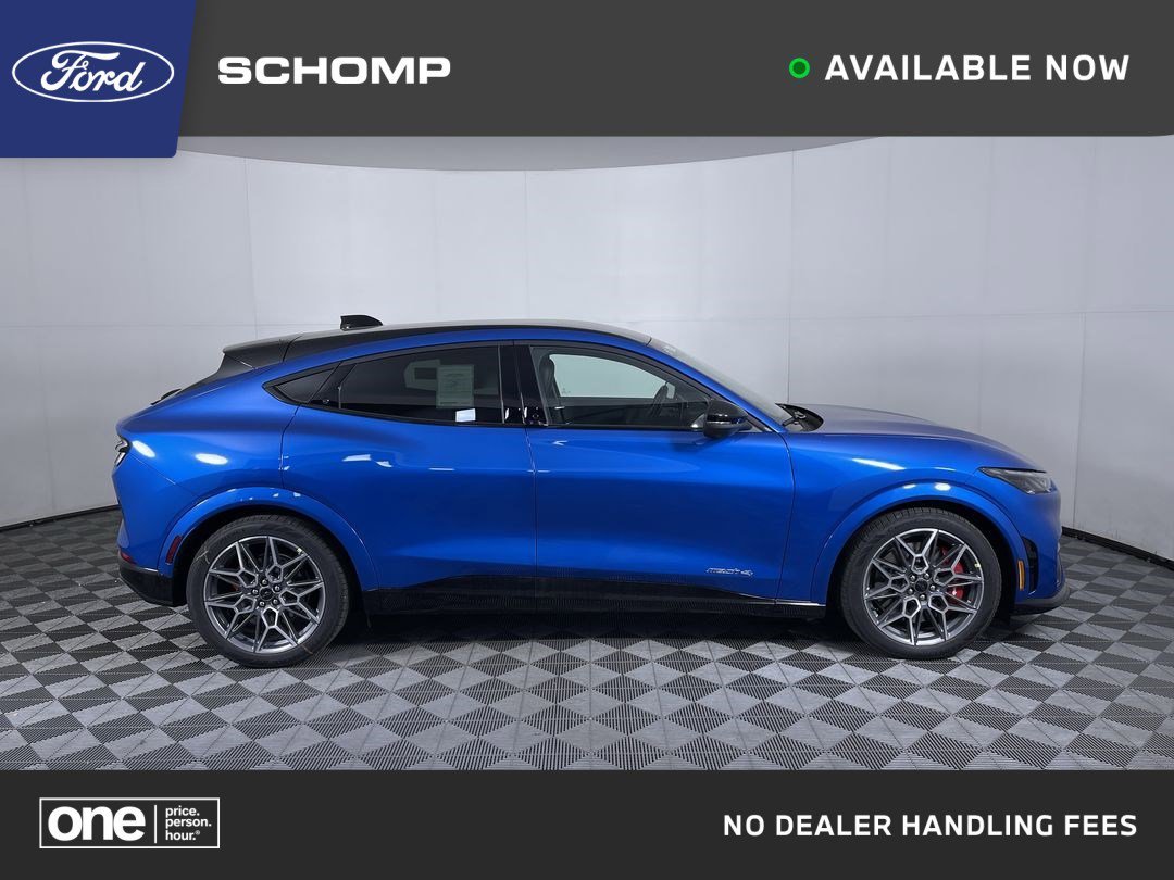 2025 Ford Mustang-Mach-e GT's photo