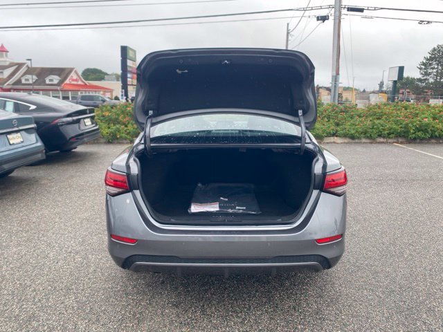 Used 2023 Gun Metallic Nissan SV image 5