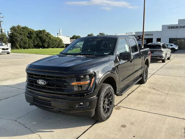 New 2026 Agate Black Metallic Ford XLT image 10