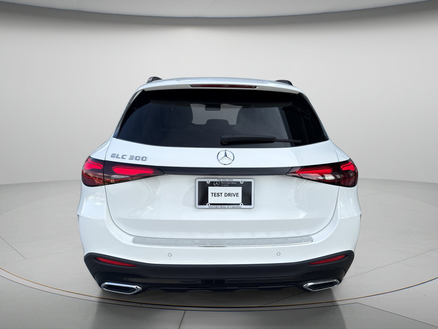 Certified Used 2026 Polar White Mercedes-Benz GLC 300 image 4