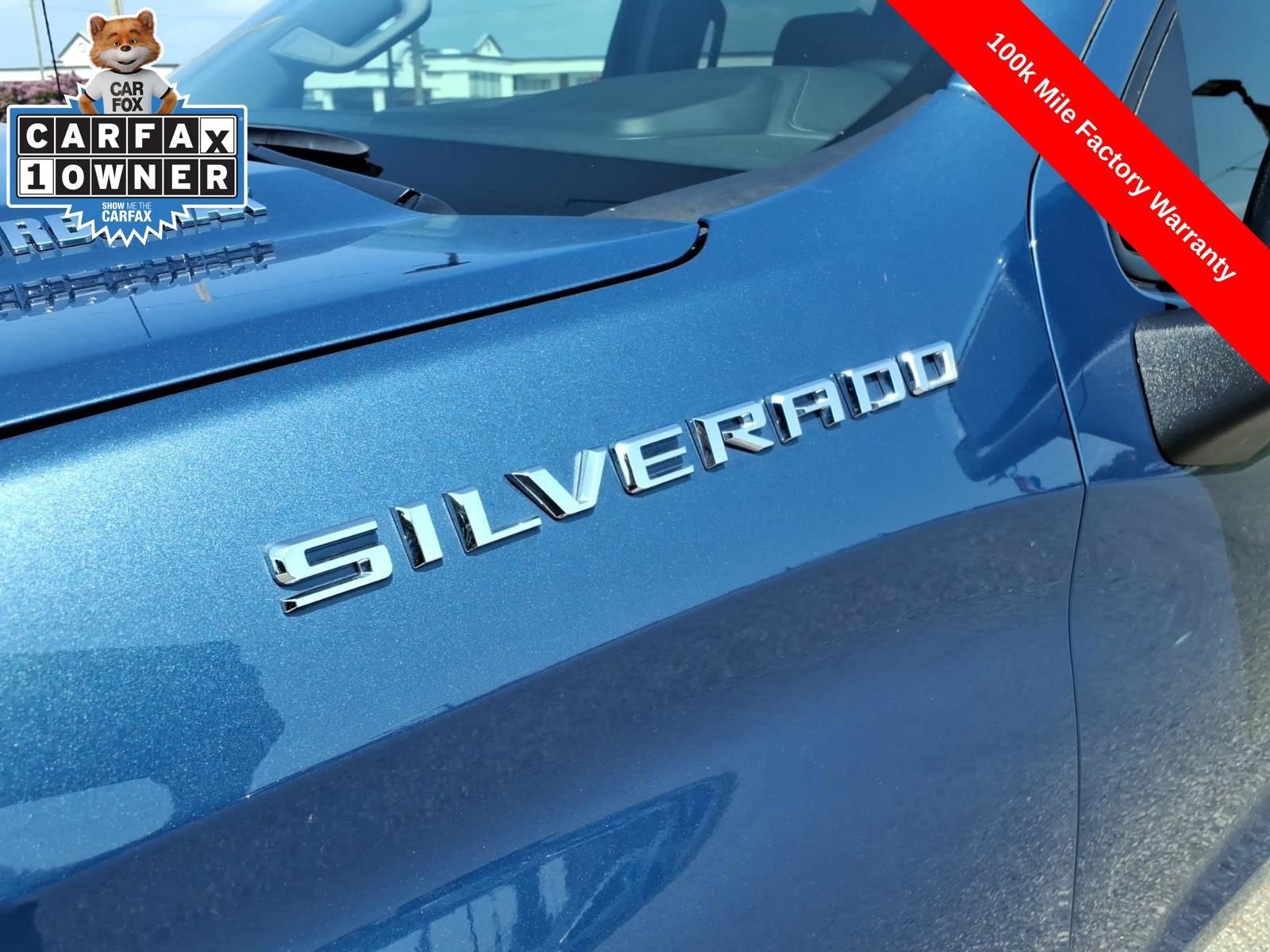 Used 2024 Lakeshore Blue Metallic Chevrolet LT (2FL) image 9