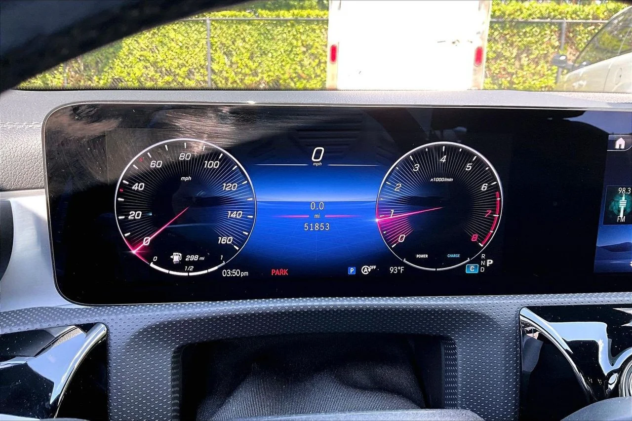 Certified Used 2025 Gray Mercedes-Benz CLA 250 image 10