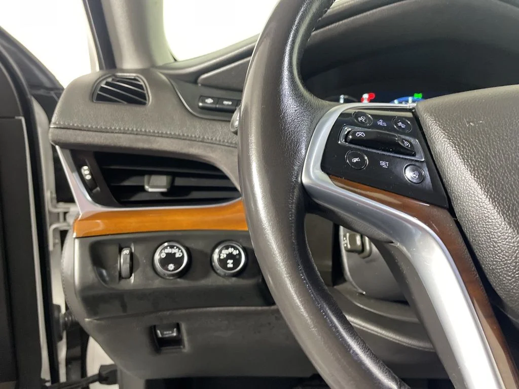 Used 2019 White Cadillac Premium Luxury image 13