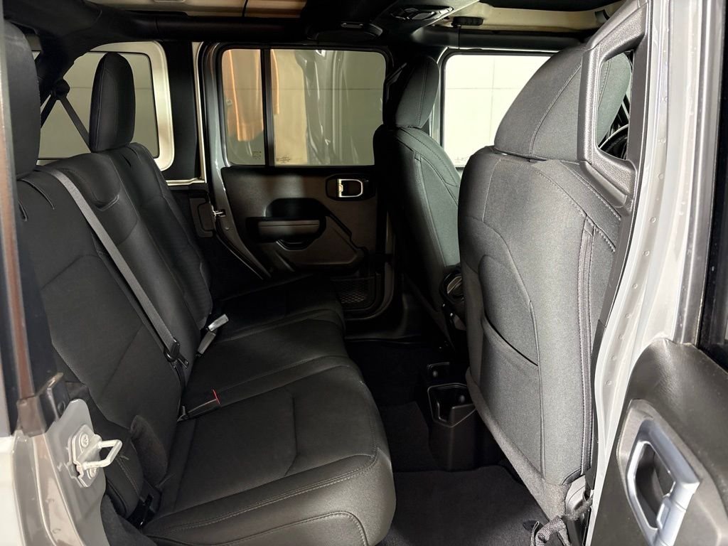 Used 2022 Gray Jeep Unlimited Sport Altitude image 19