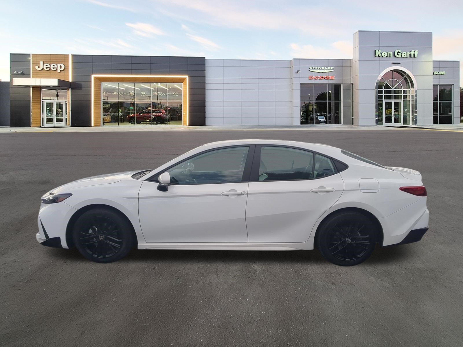 Used 2025 Ice Toyota LE image 9