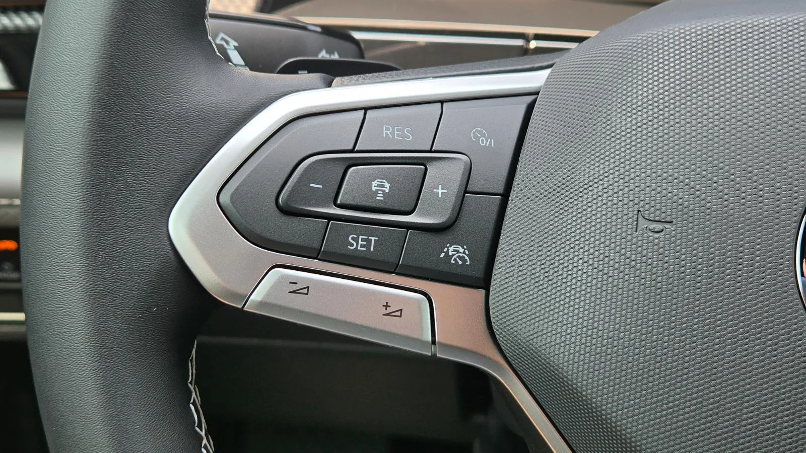 2026 Volkswagen Atlas Cross Sport SEL - Photo 24
