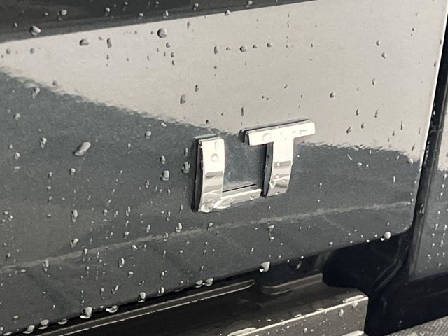 Used 2017 Graphite Metallic Chevrolet LT image 5