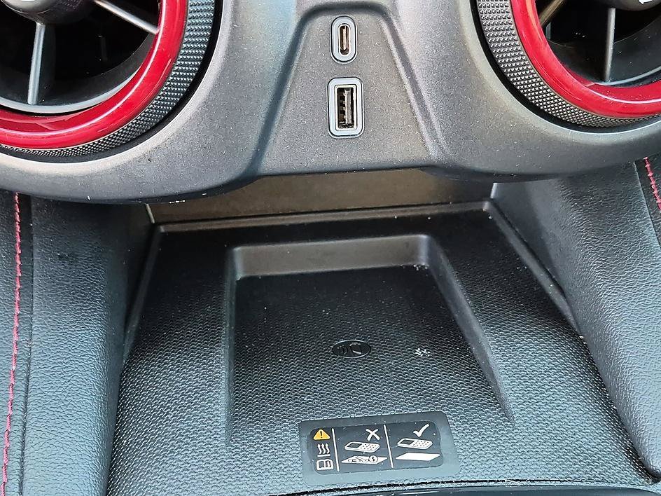 Used 2019 Summit White Chevrolet RS image 25