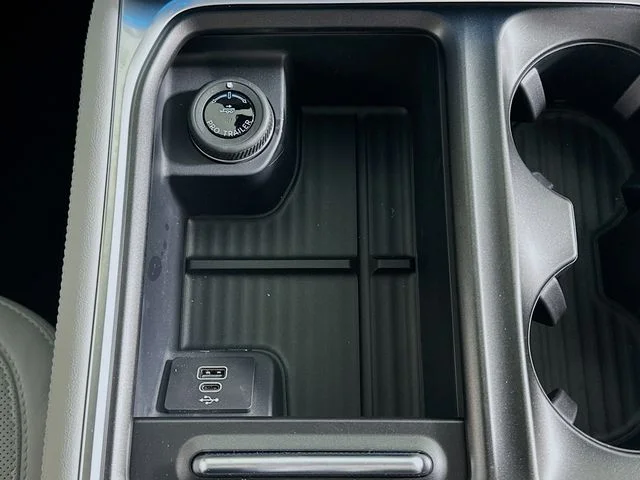 New 2026 White Ford Platinum image 20