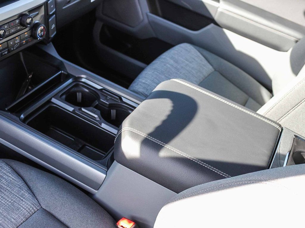 New 2026 Oxford White Ford XLT image 20