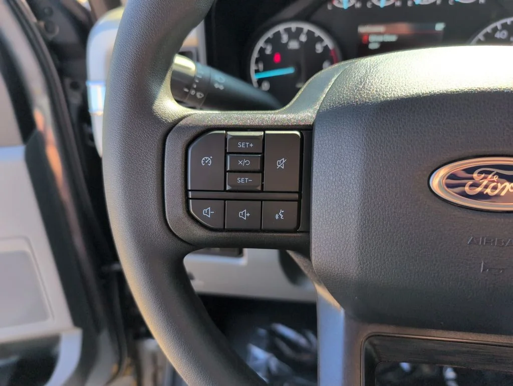 New 2026 Gray Ford XLT image 28