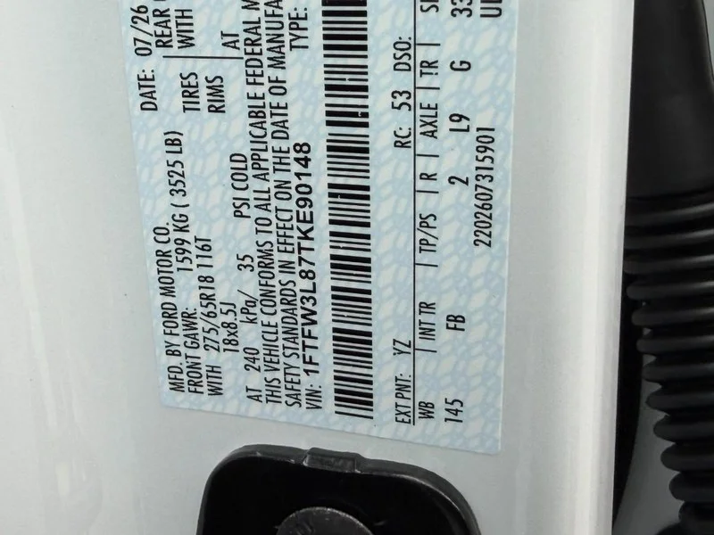 New 2026 Oxford White Ford XLT 4WD SuperCrew 5.5