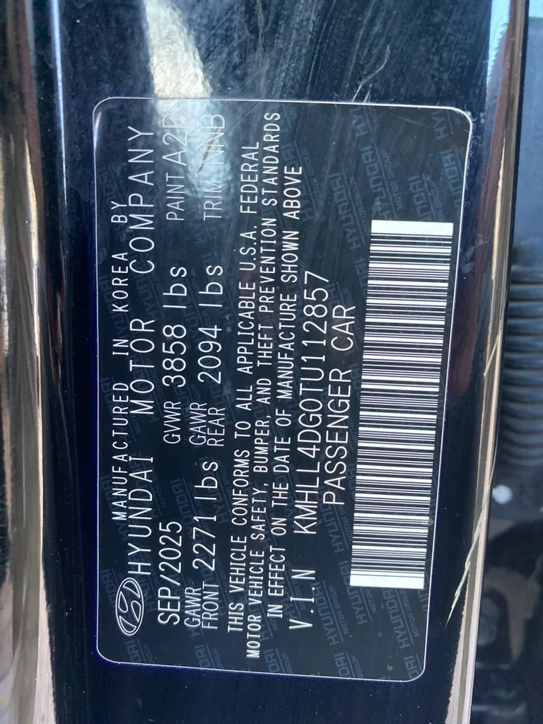 Used 2026 Black Hyundai SE image 28