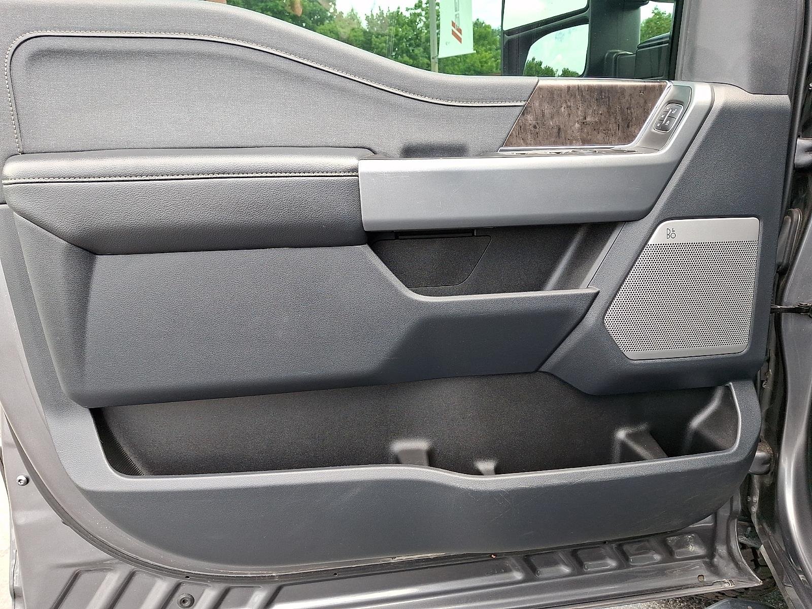 Used 2024 Carbonized Gray Metallic Ford LARIAT image 14