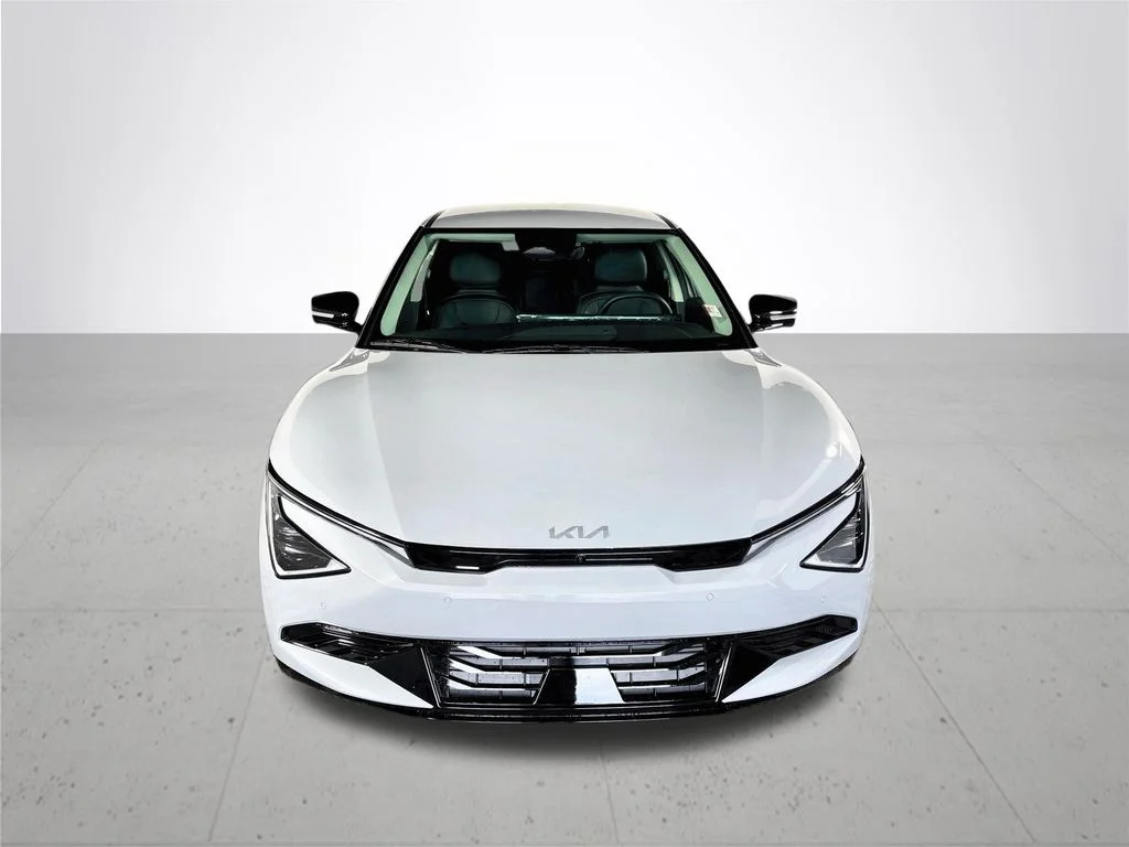 New 2026 Wolf Gray Kia WIND image 3