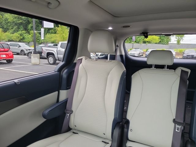 Certified Used 2025 Panthera Metal Kia SX Prestige image 11