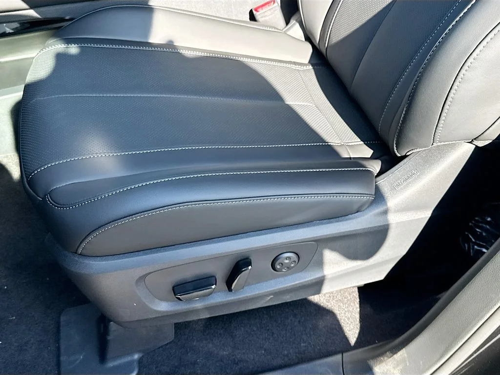 New 2027 BLACK OBSIDIAN INFINITI Pure FWD image 19