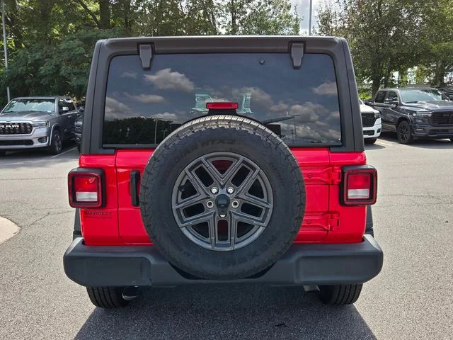 Used 2024 Red Jeep Sport S image 7