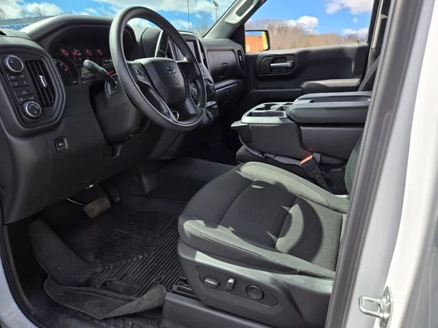 Used 2025 White Chevrolet Custom Trail Boss image 11