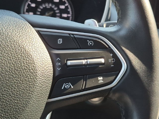 Used 2023 Black Hyundai SEL image 15