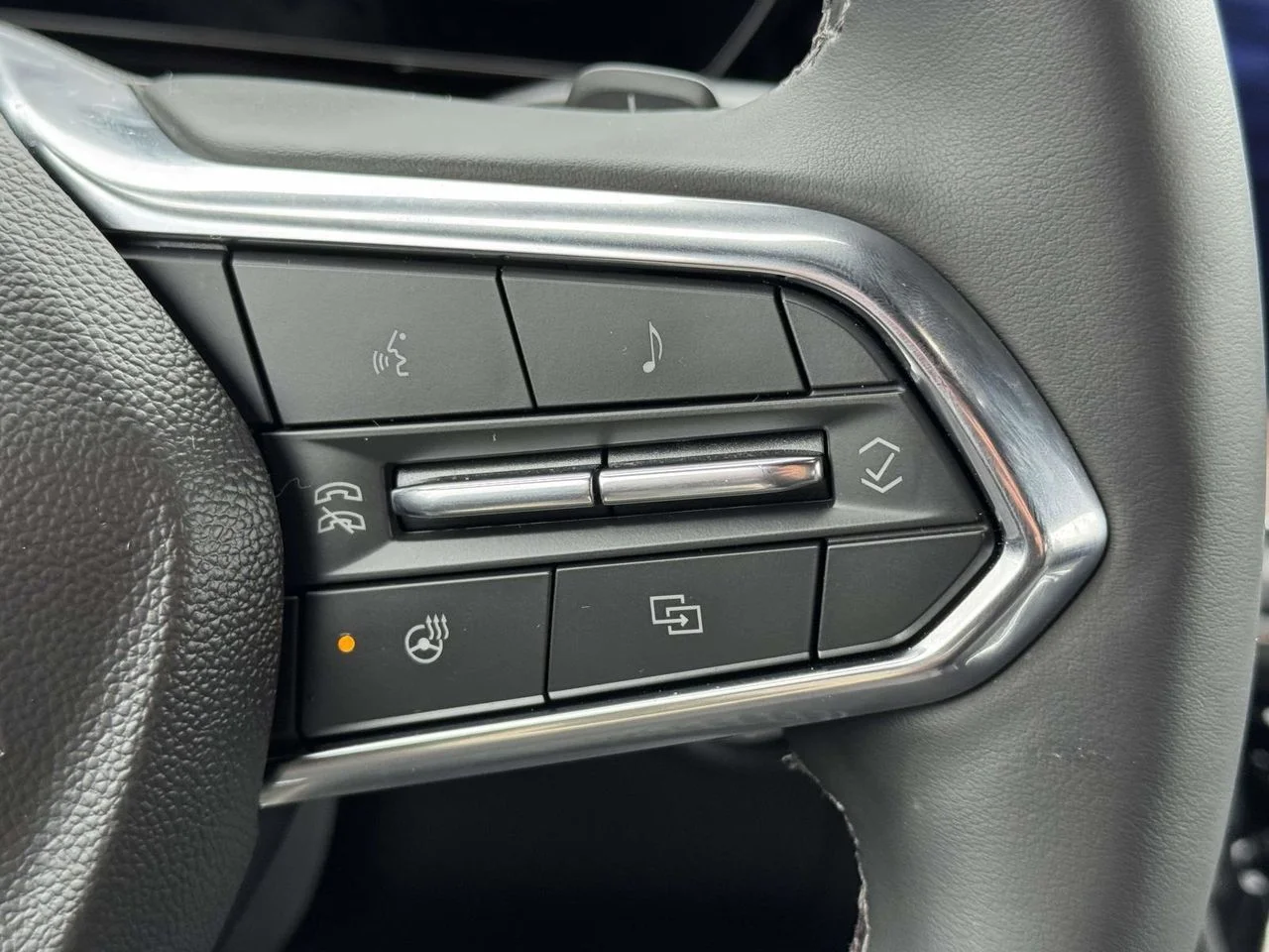 Used 2025 Black Chevrolet High Country image 20