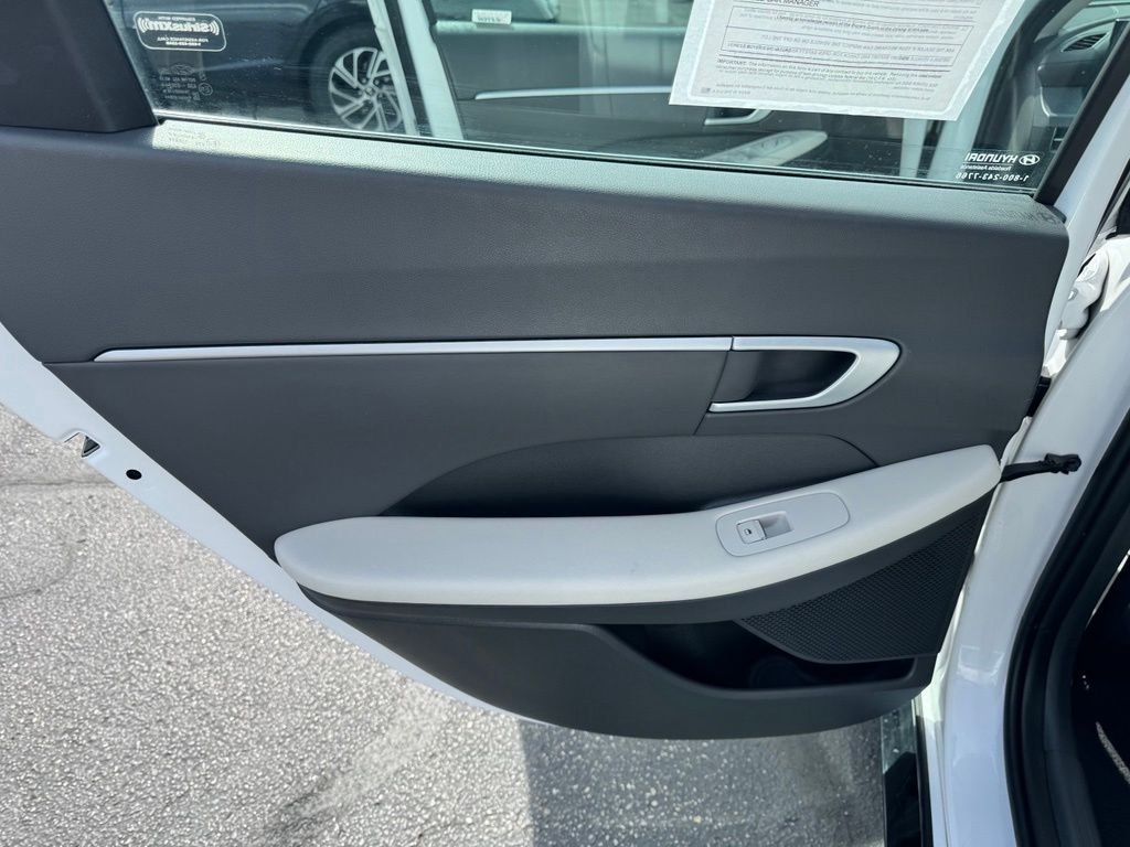 2025 Hyundai Sonata SEL - Photo 21