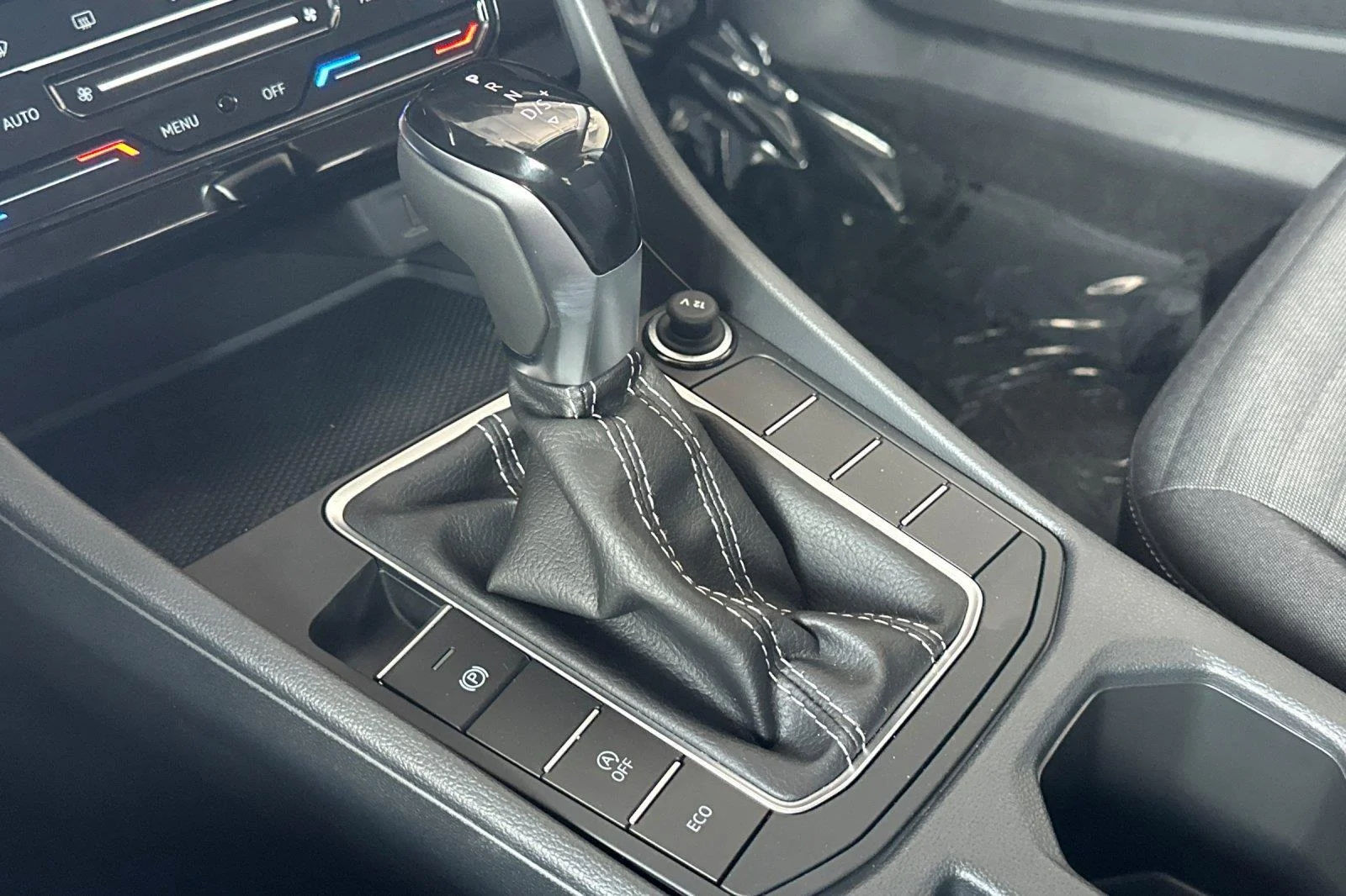 New 2026 Platinum Gray Metallic Volkswagen S image 20