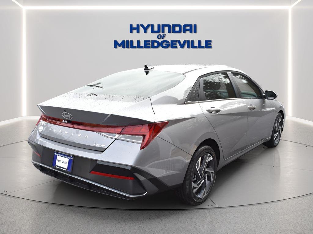 New 2026 Fluid Metal Hyundai Limited image 5
